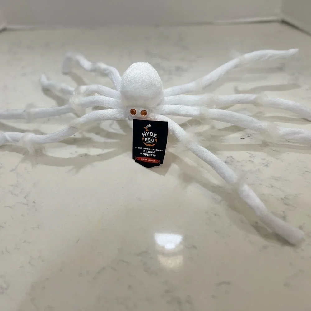Adorable White Spider decoration.